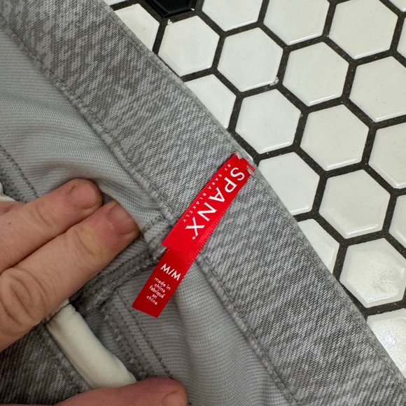 Spanx snake print leggings size medium - Picture 3 of 3